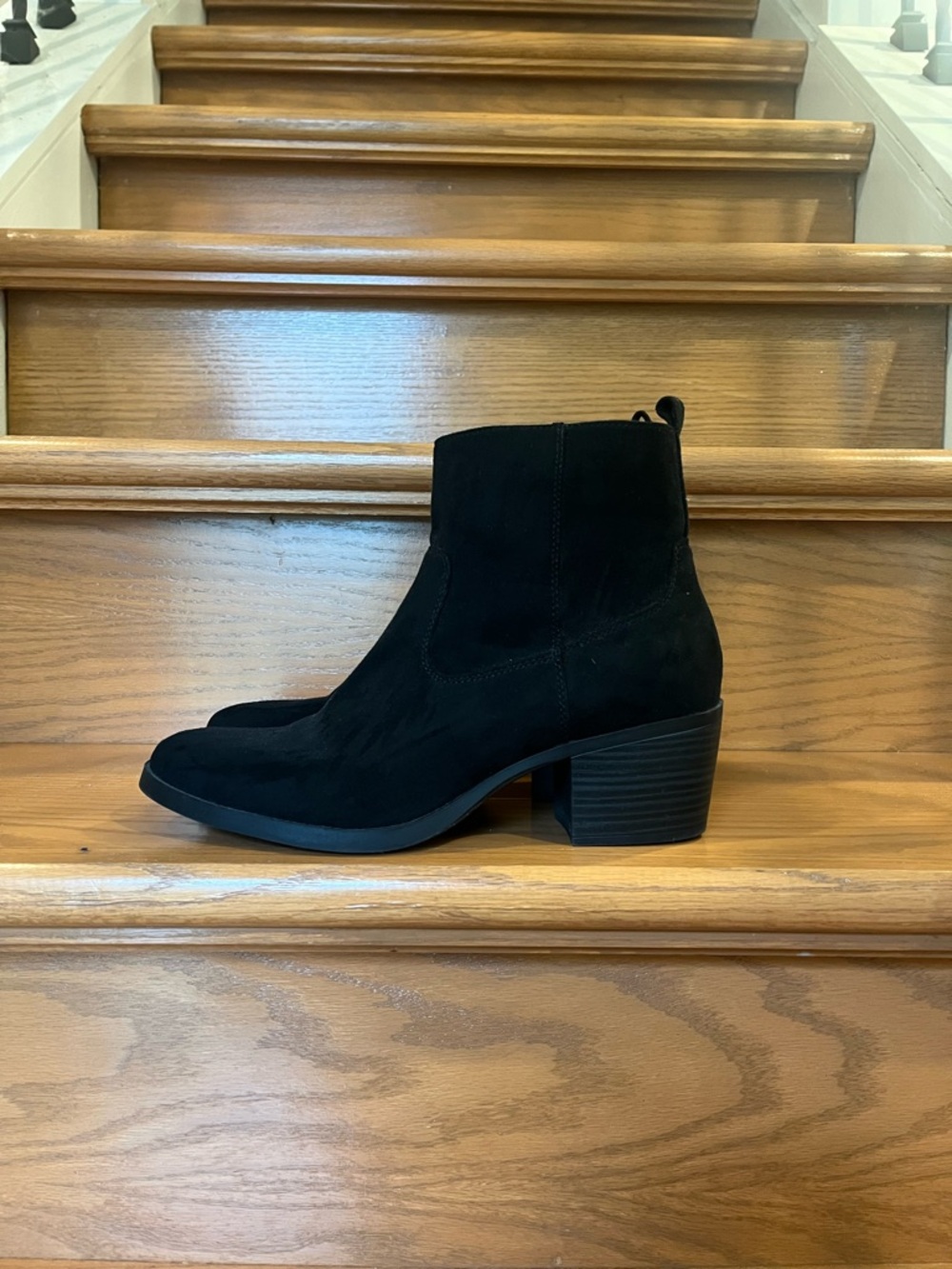 Old Navy Black Faux Suede Western Ankle Boots Women's Classic Block Heel - Picture 3 of 10